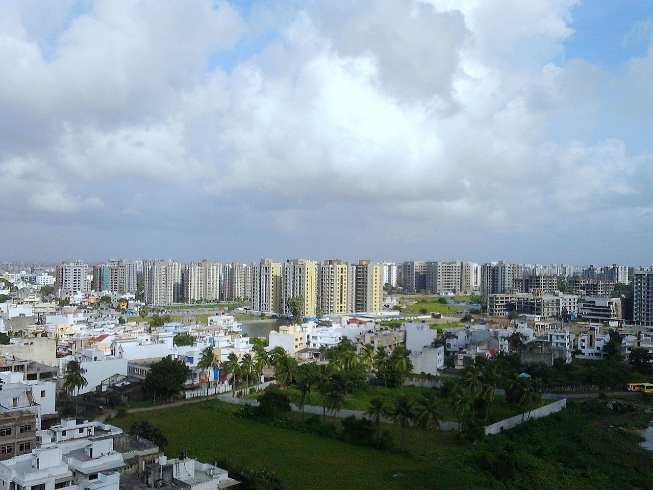 Surat · image via Wikimedia Commons
