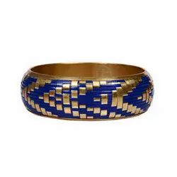 Chevron Detailed Bangle