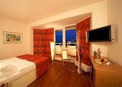 Deluxe Rooms
