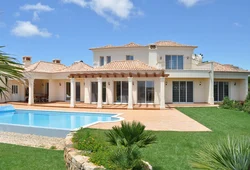Villas Real Estate