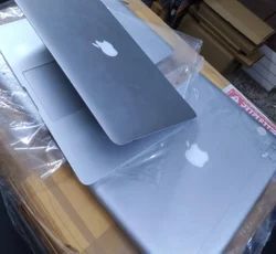 Laptop Apple