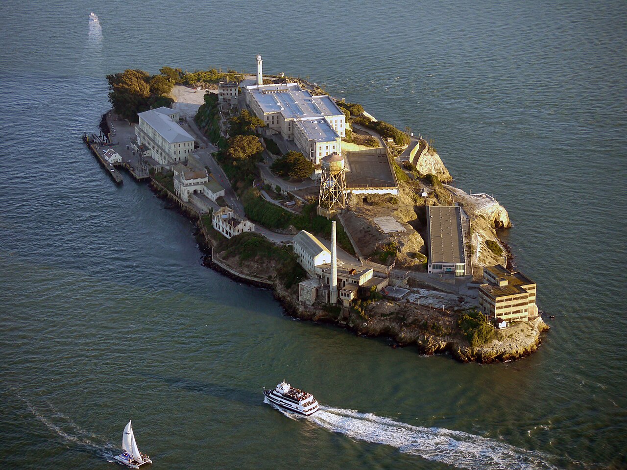 San Francisco · image via Wikimedia Commons